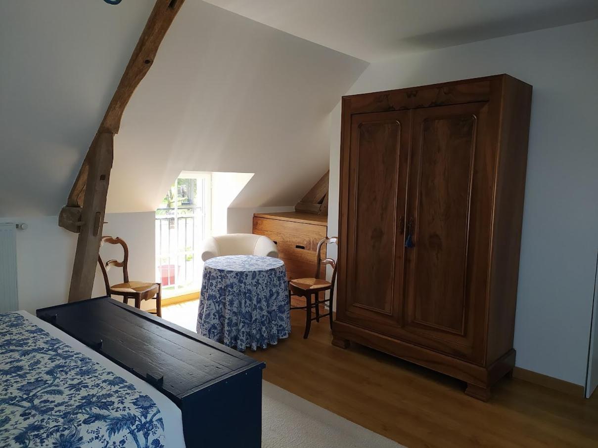 Les Ormeaux Otel Oisly Dış mekan fotoğraf